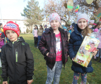 Zdobenie veľkonočného stromu 2016