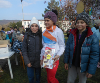Zdobenie veľkonočného stromu 2016