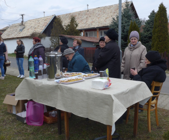 Zdobenie veľkonočného stromu 25. 3. 2018